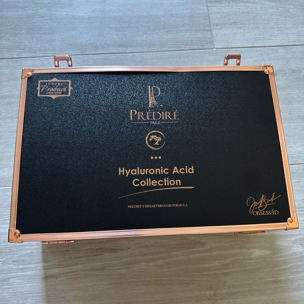 Prédiré Paris Hyaluronic Acid Collection - Black and Gold